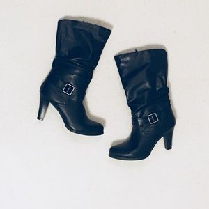 •Black Boots Size 8
